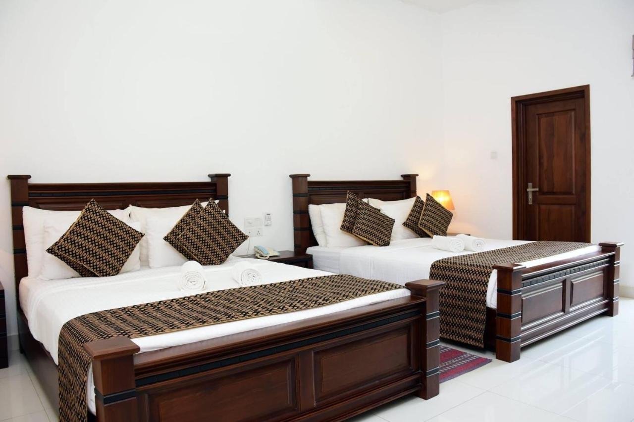 Hotel Bamiyan Kandy Kültér fotó